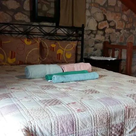 Holiday home The Stone House-zacharatos Nikolaos Poulata
