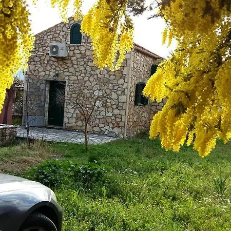 בית נופש The Stone House-zacharatos Nikolaos