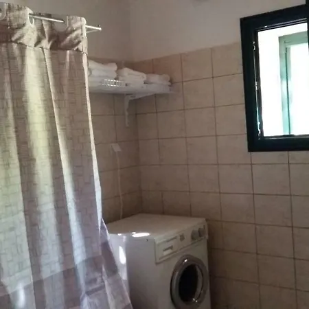 Holiday home The Stone House-zacharatos Nikolaos