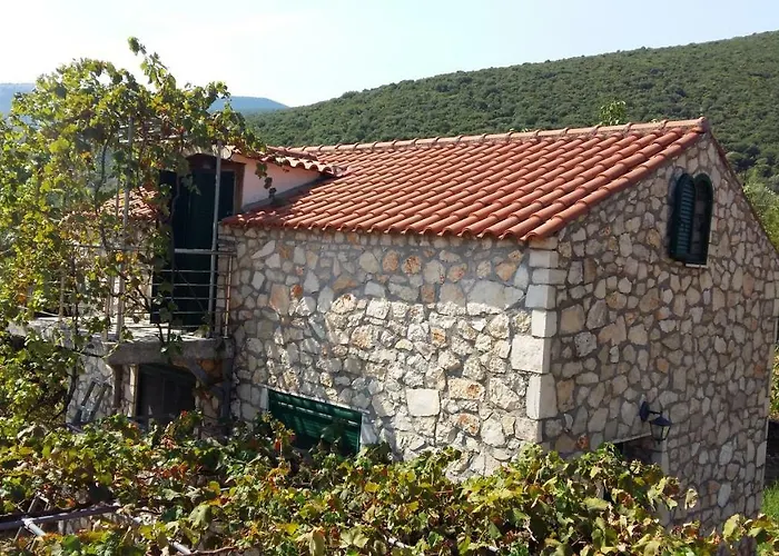 Casa vacanze The Stone House-zacharatos Nikolaos